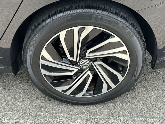 Used 2021 Volkswagen Jetta SEL Premium FWD image 5