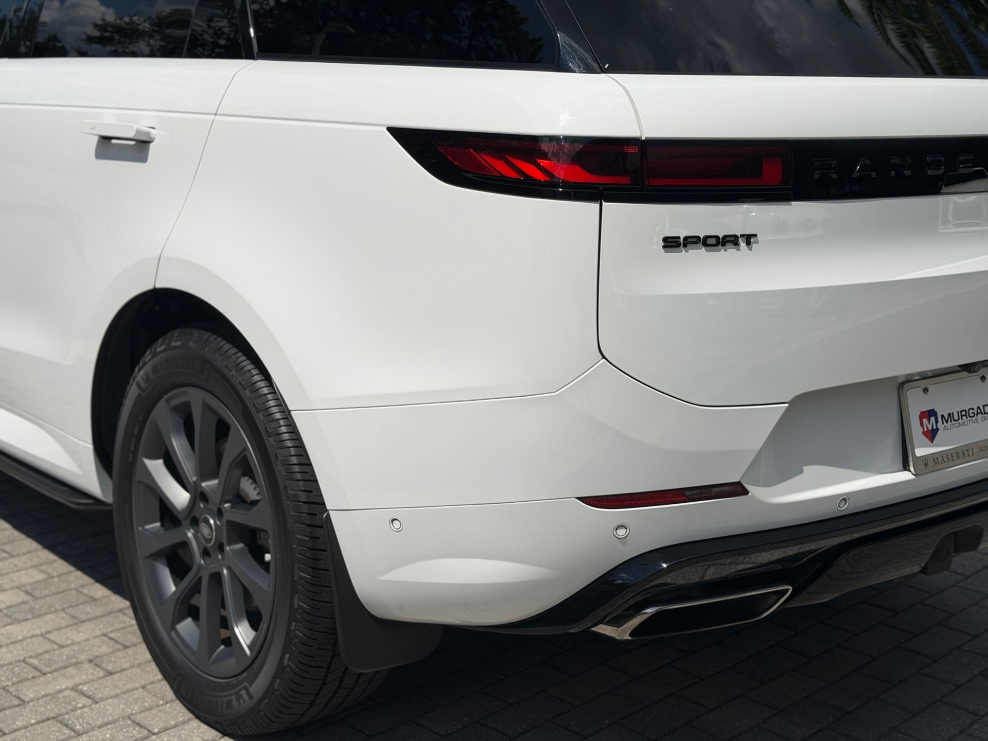 Used 2023 Land Rover Range Rover Sport SE Dynamic AWD/4WD image 13