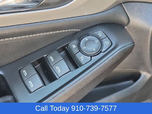 Used 2023 Chevrolet Traverse LT w/ LT Premium Package AWD/4WD image 14