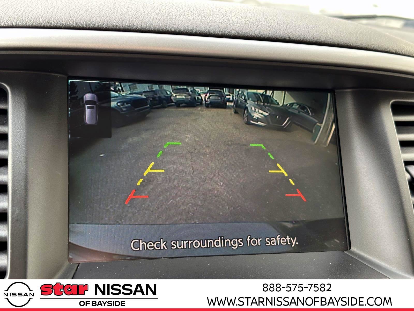 Used 2019 Nissan Pathfinder SV image 21