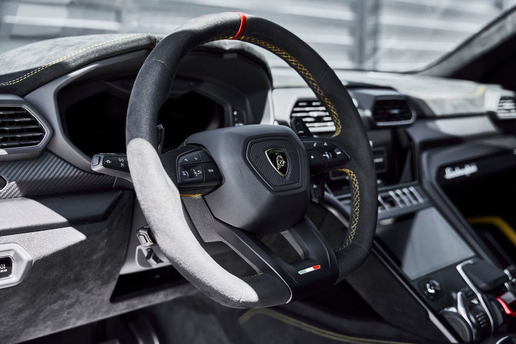 Used 2024 Lamborghini Urus Performante AWD/4WD image 47