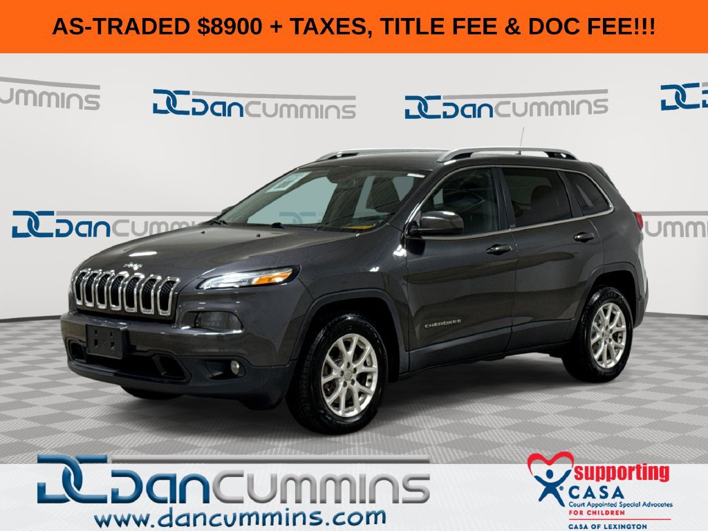 Used 2016 Jeep Cherokee Latitude w/ Cold Weather Group AWD/4WD image 1