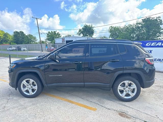 Used 2023 Jeep Compass Latitude AWD/4WD image 18