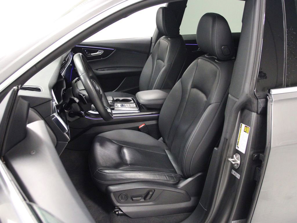 Used 2019 Audi Q8 Premium Plus w/ Premium Plus image 19