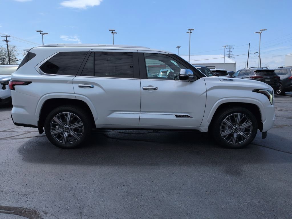 Used 2024 Toyota Sequoia Capstone AWD/4WD image 6