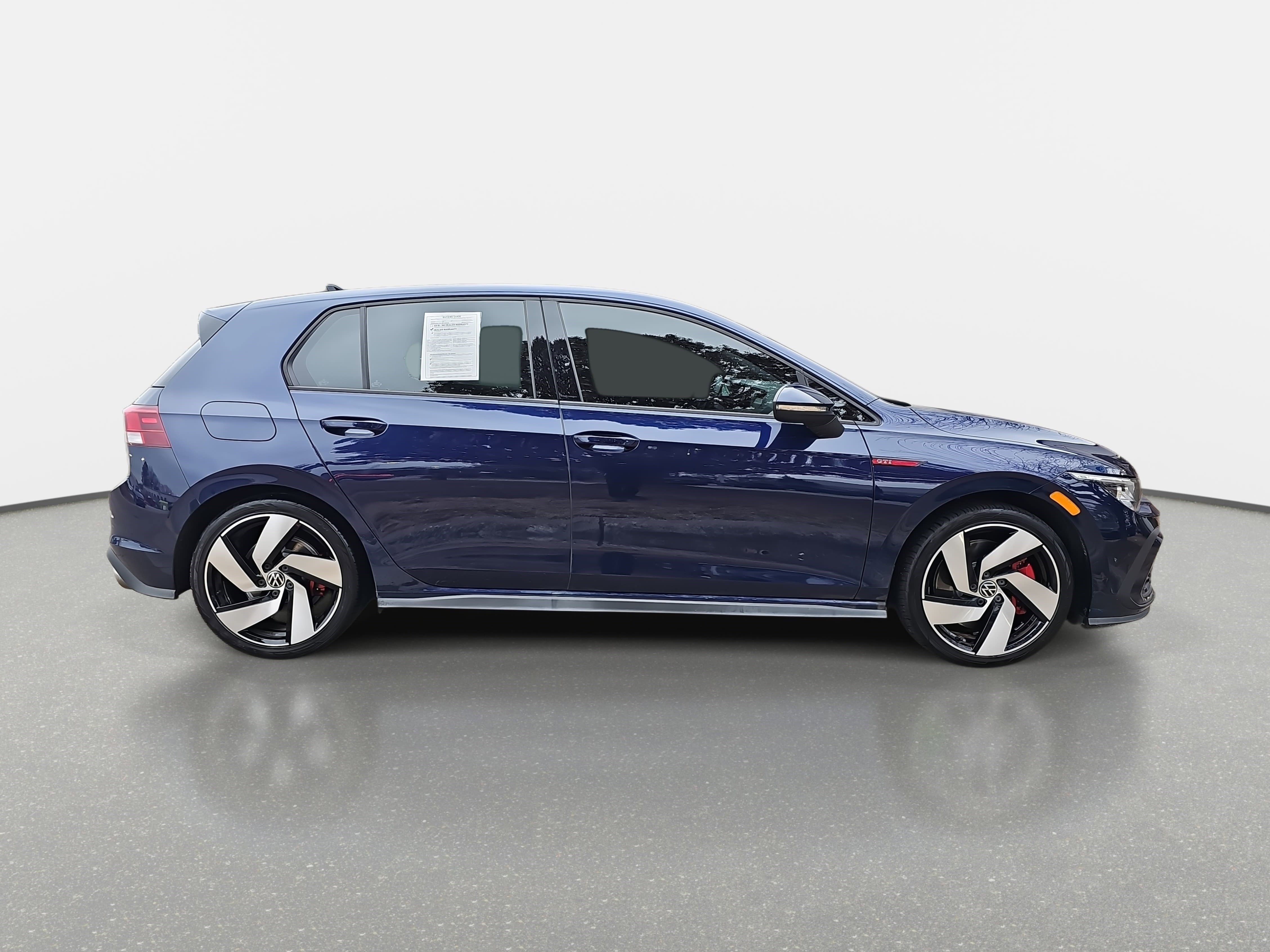 Used 2022 Volkswagen GTI SE image 4