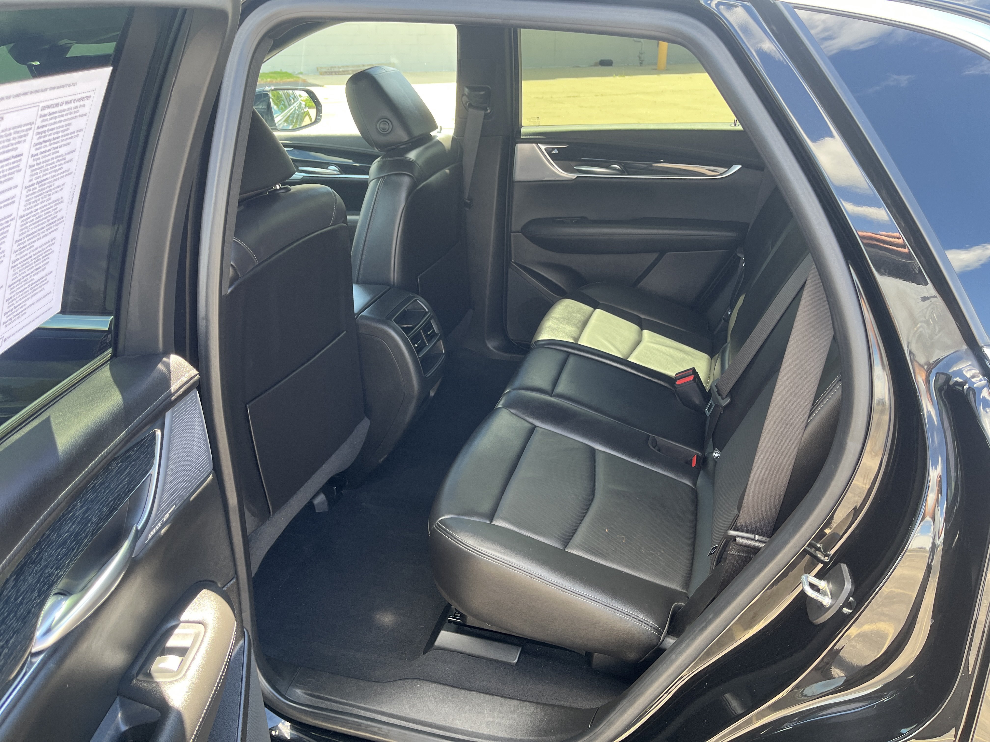 Used 2023 Cadillac XT5 Premium Luxury w/ Technology Package AWD/4WD image 15