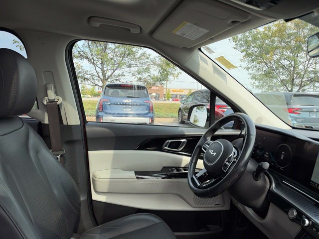 Certified 2022 Kia Carnival SX Prestige FWD image 40