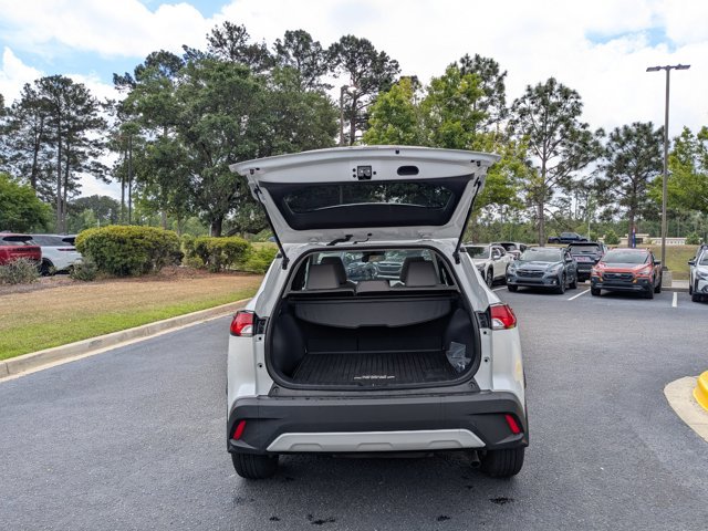 Used 2023 Toyota Corolla Cross LE w/ Moonroof Package AWD/4WD image 7