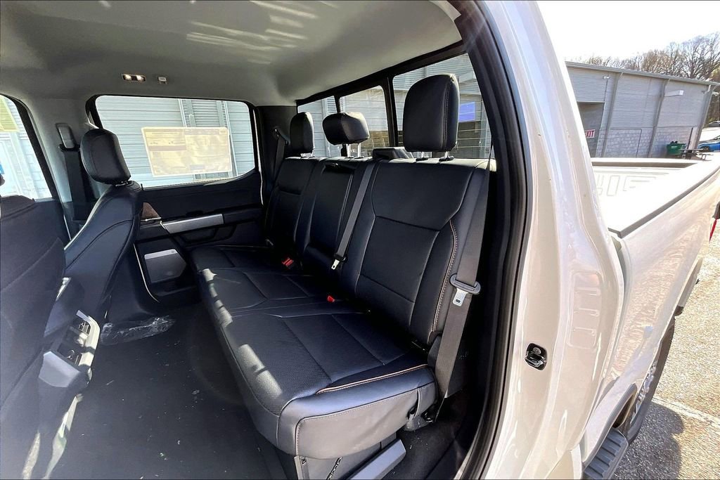 New 2026 Ford F250 Lariat w/ FX4 Off-Road Package image 10