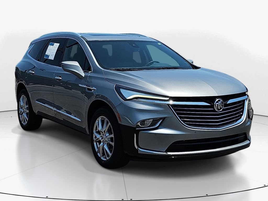 Used 2023 Buick Enclave Essence w/ Experience Buick Package FWD image 3