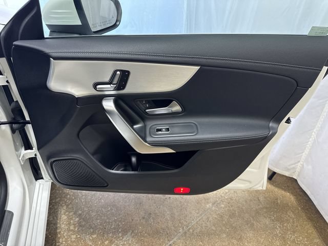 Used 2025 Mercedes-Benz CLA 250 image 26