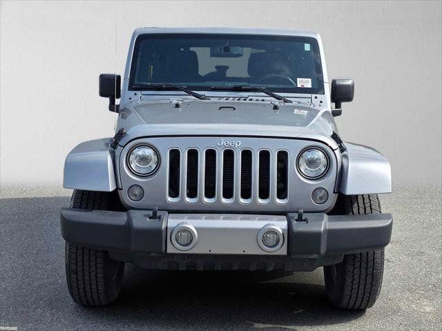 Used 2017 Jeep Wrangler Unlimited Sahara w/ Connectivity Group AWD/4WD image 8