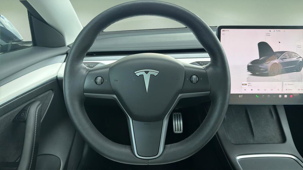 Used 2023 Tesla Model 3 Performance image 9