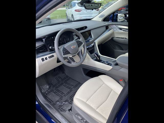 Certified 2024 Cadillac XT5 Premium Luxury w/ Technology Package AWD/4WD image 12