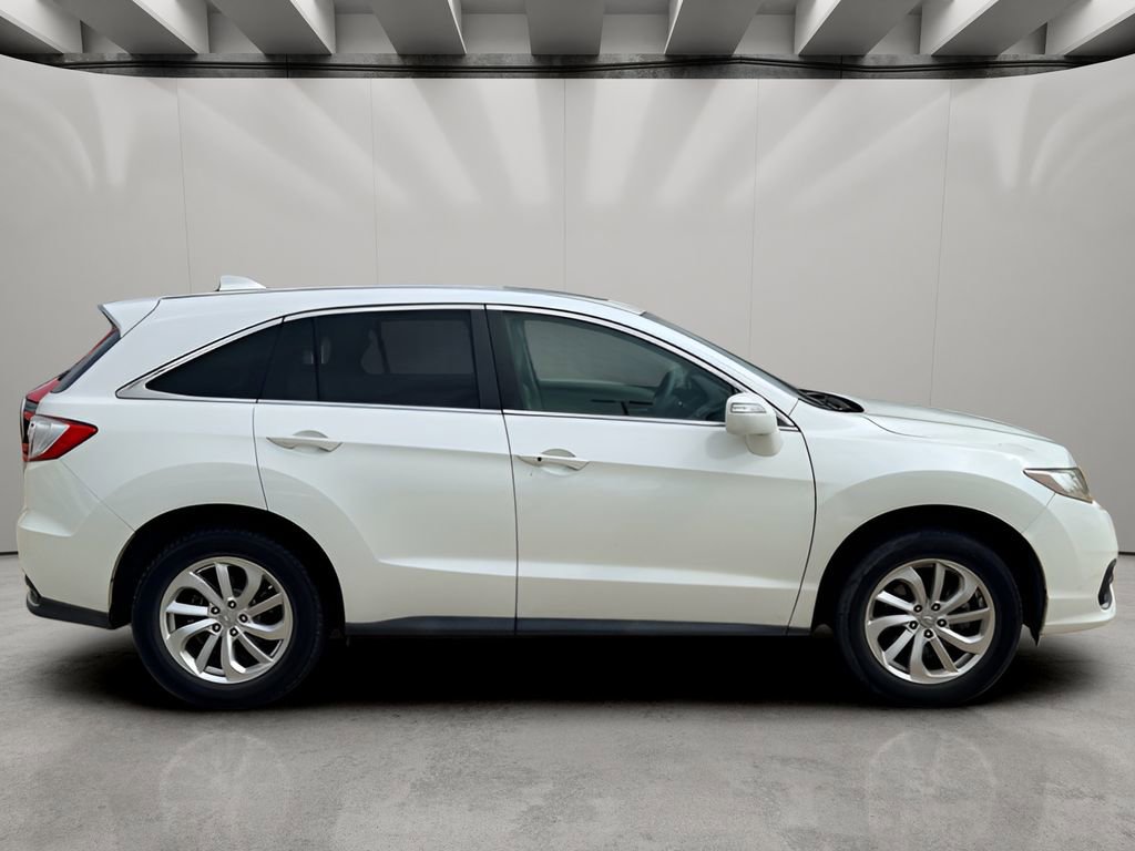 Used 2017 Acura RDX w/ AcuraWatch Plus Package FWD image 6