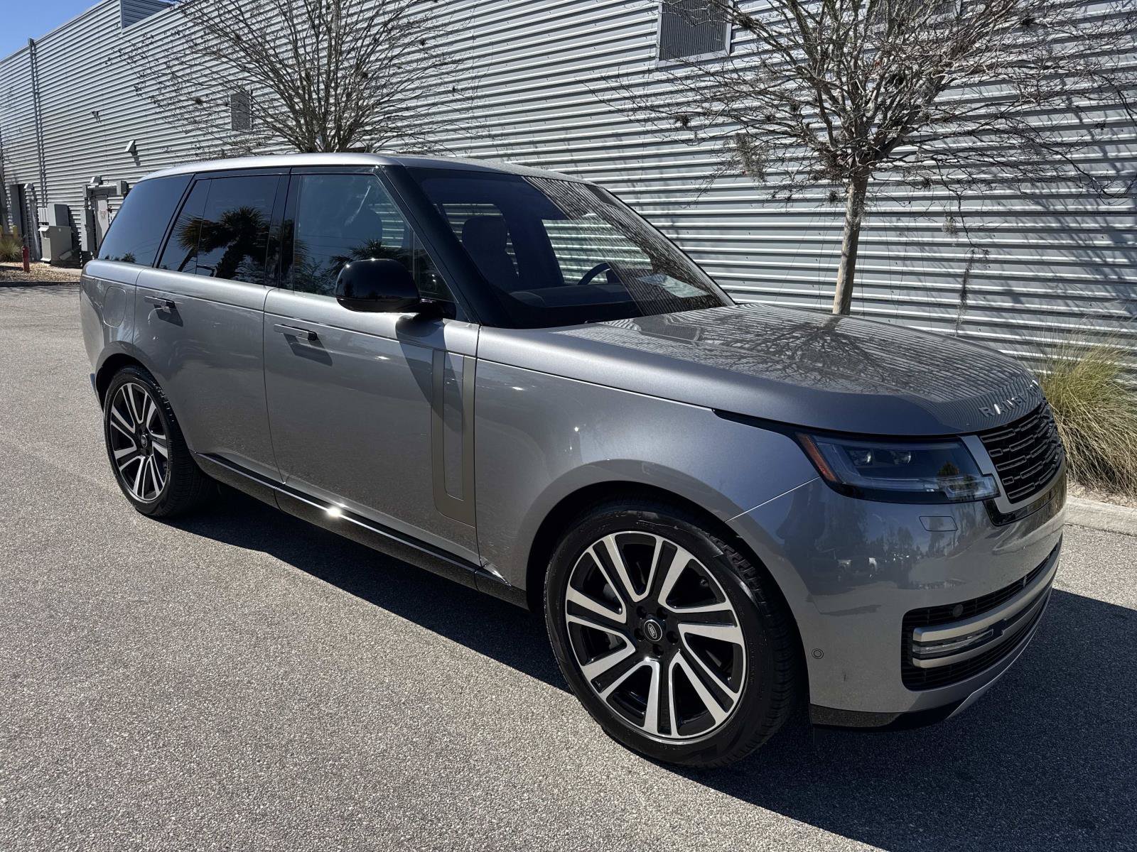 Certified 2023 Land Rover Range Rover SE AWD/4WD image 4