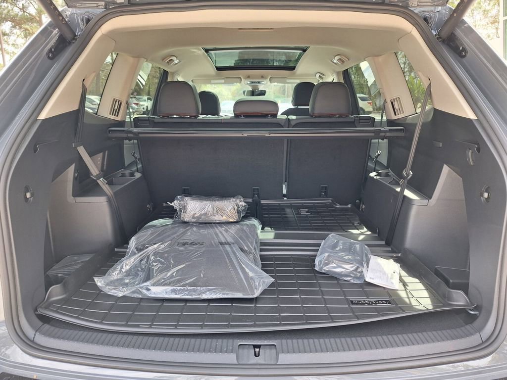 New 2026 Volkswagen Atlas Peak Edition image 28