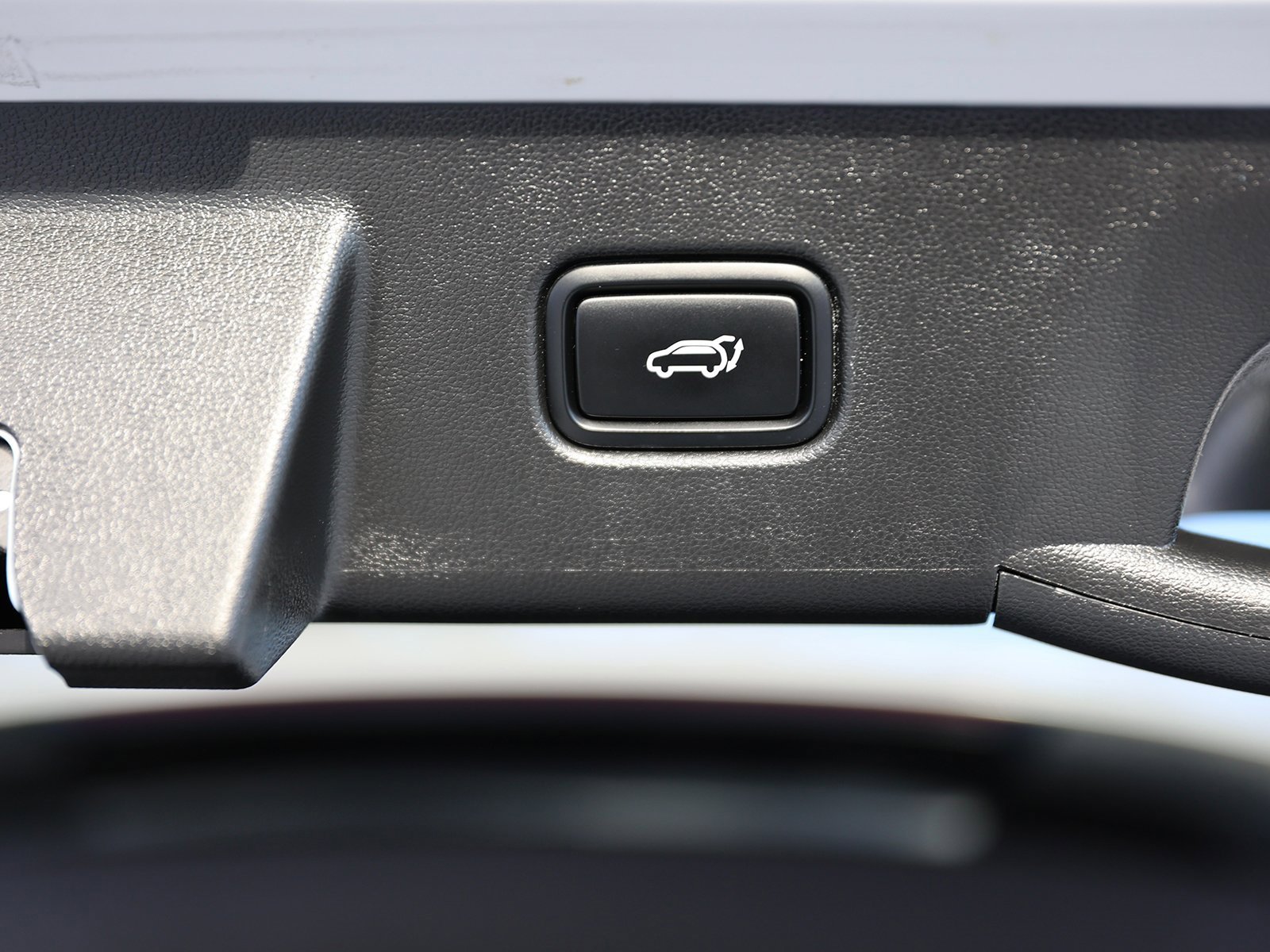 Certified 2022 Hyundai Tucson Limited w/ Cargo Package image 15