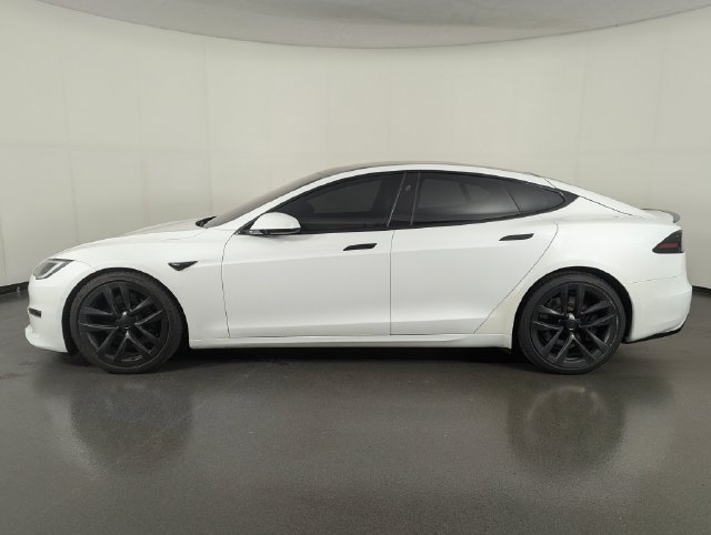 Used 2022 Tesla Model S Plaid AWD/4WD image 5