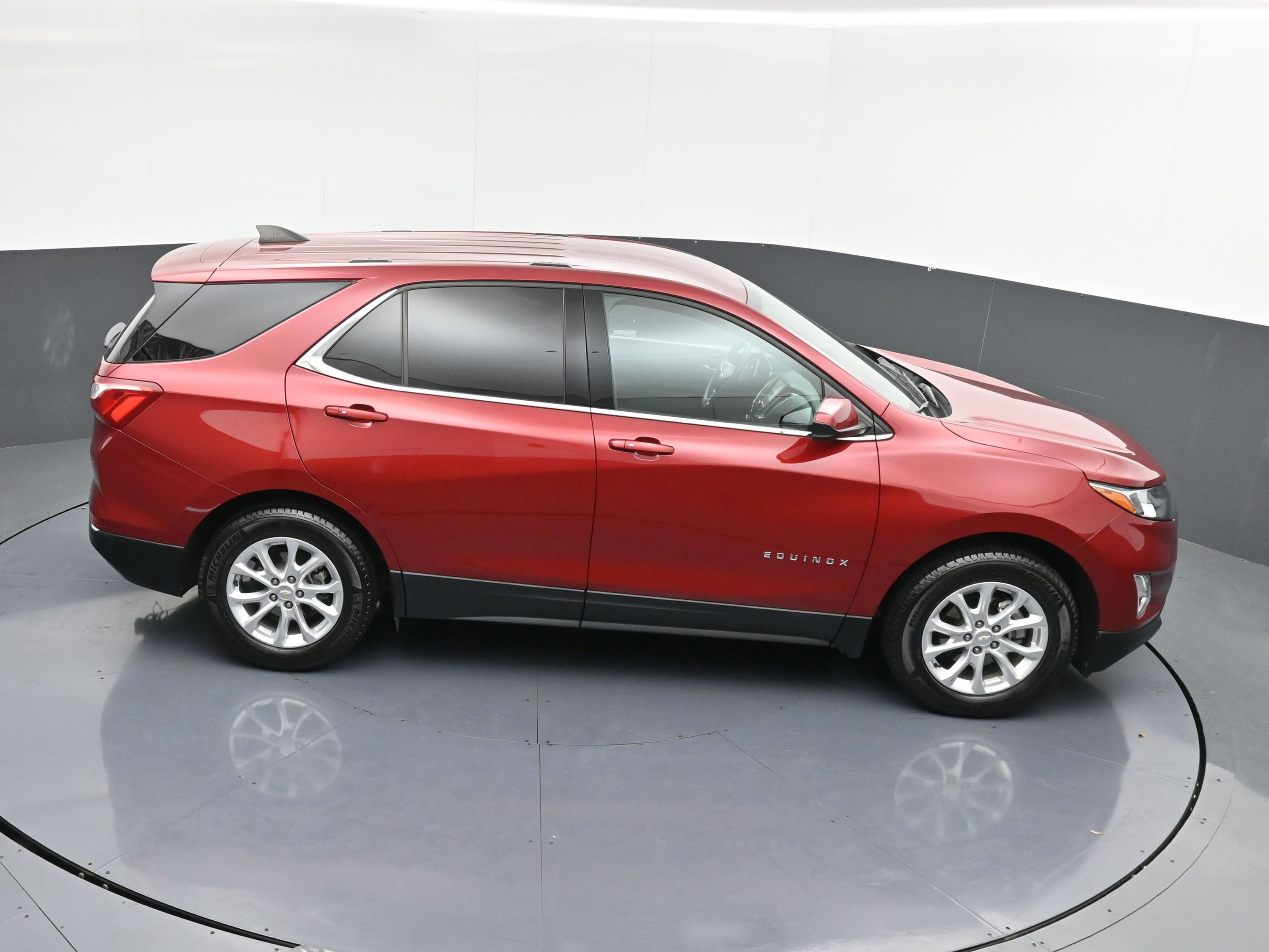 Used 2018 Chevrolet Equinox LT image 40