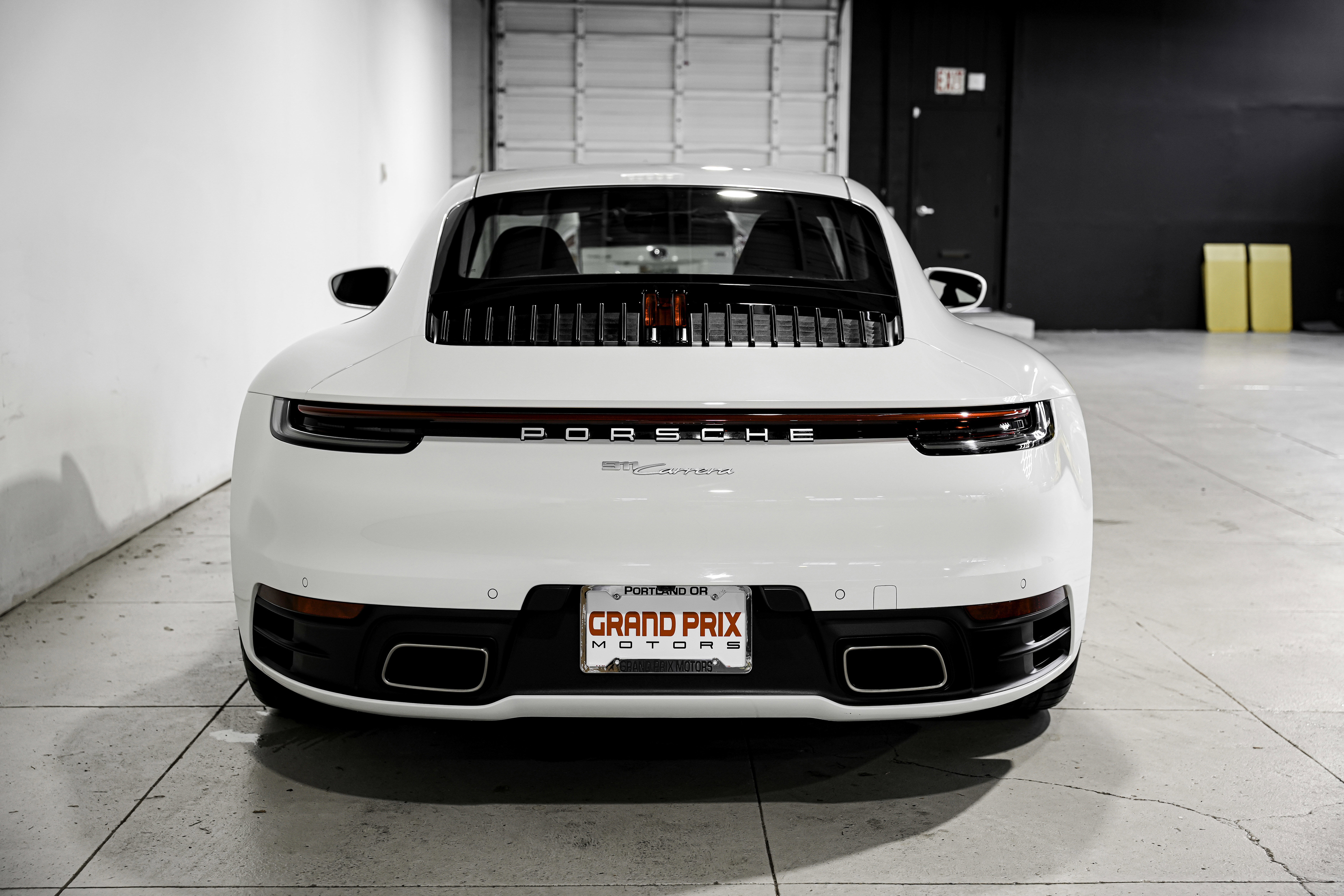 Used 2023 Porsche 911 Carrera w/ Premium Package image 4