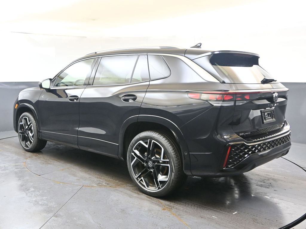 New 2026 Volkswagen Tiguan SEL R-Line image 3