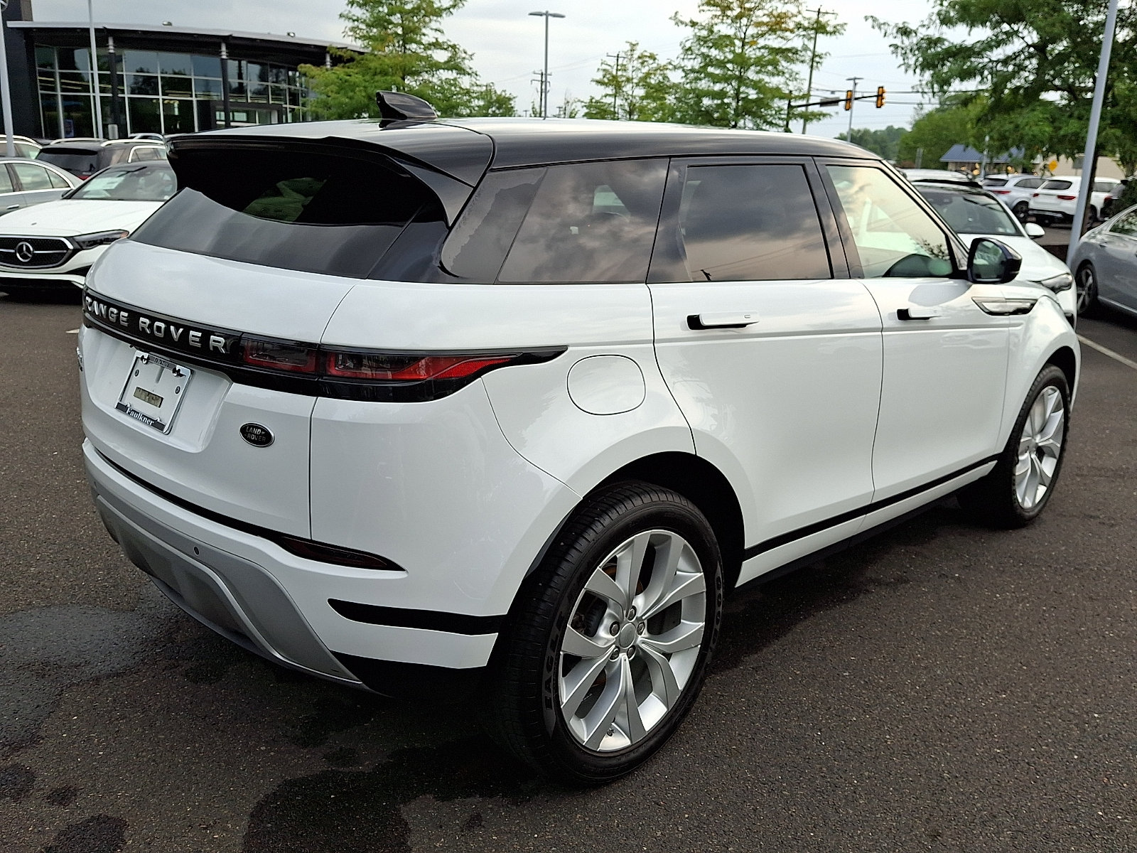 Used 2020 Land Rover Range Rover Evoque SE AWD/4WD image 6