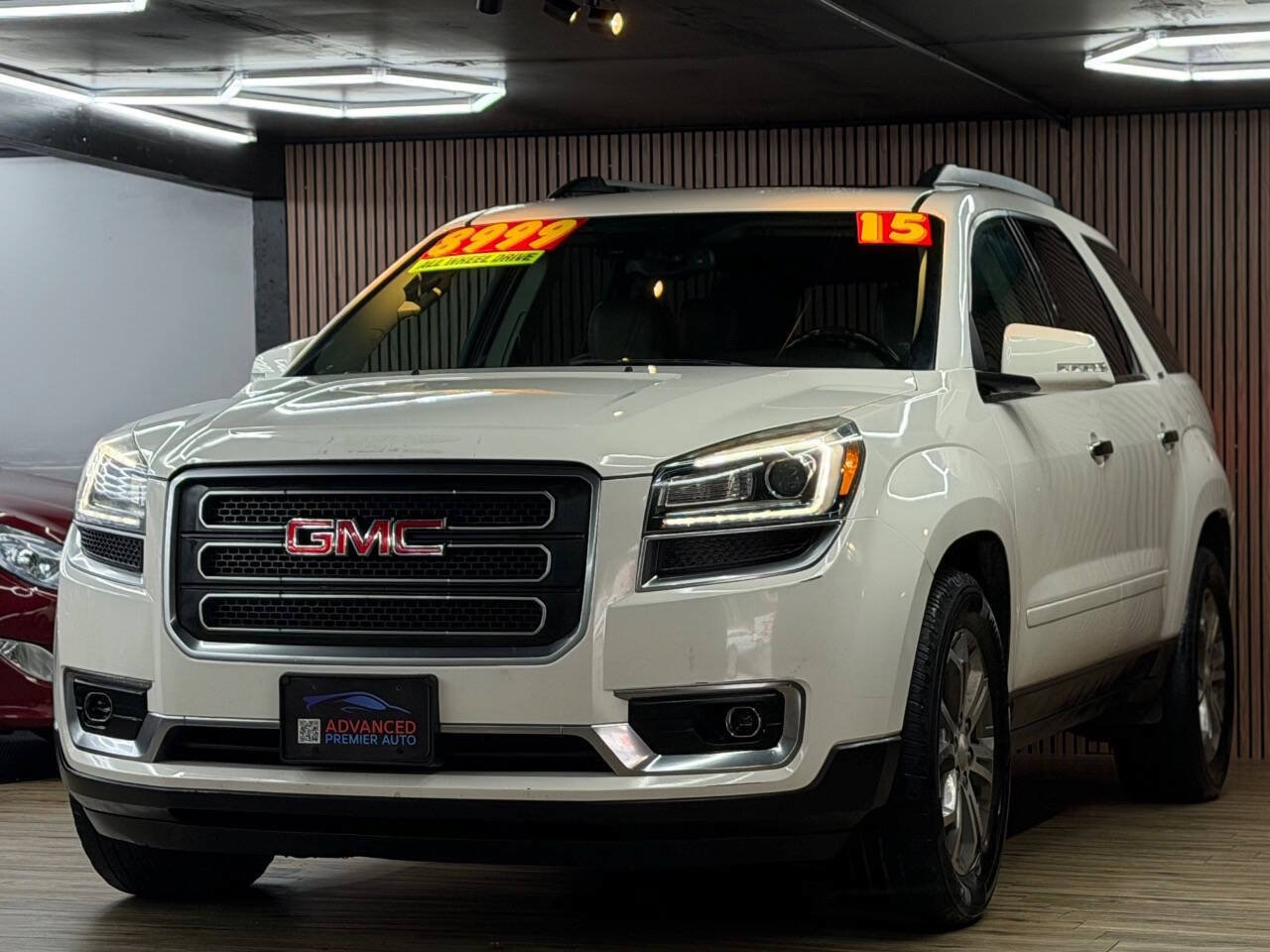 Used 2015 GMC Acadia SLT w/ Open Road Package AWD/4WD image 1