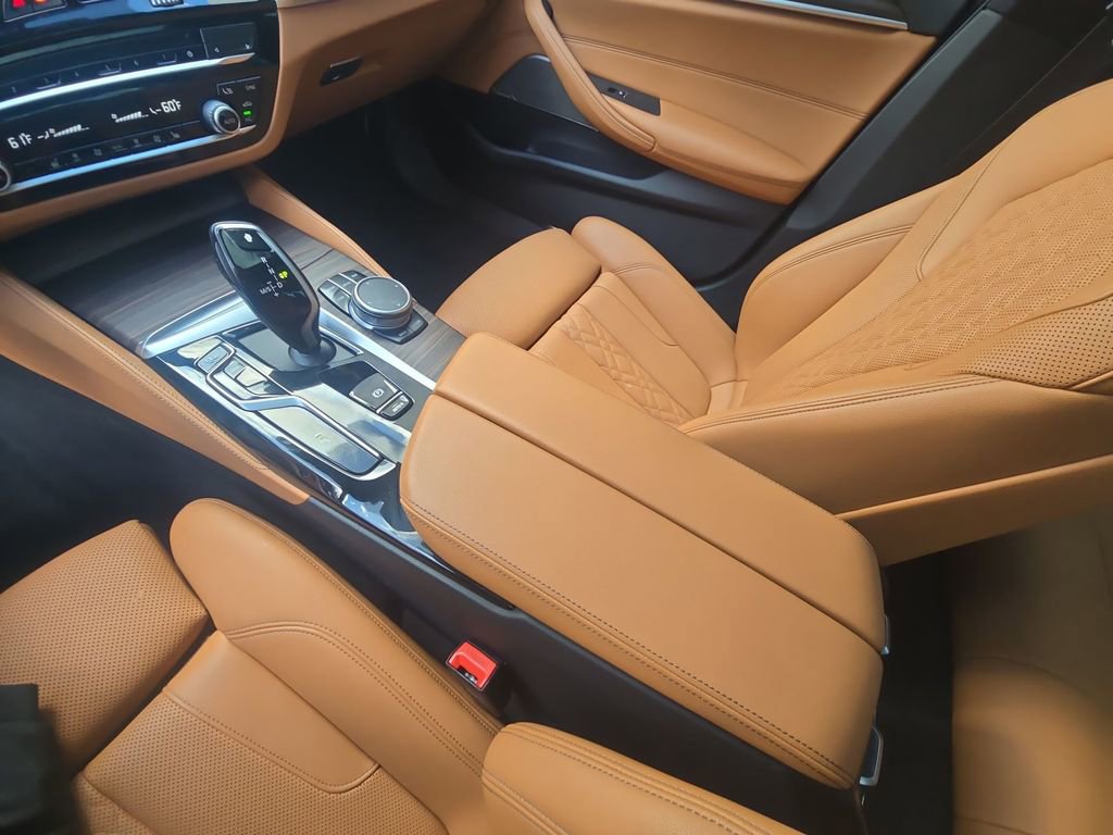 Used 2022 BMW 530i w/ M Sport Package RWD image 35