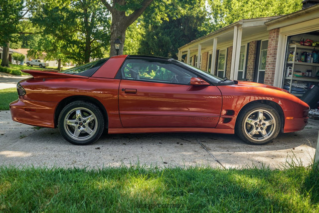 Used 2002 Pontiac Firebird Trans Am RWD image 9