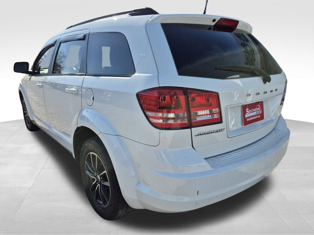 Used 2018 Dodge Journey SE w/ Popular Equipment Group image 4