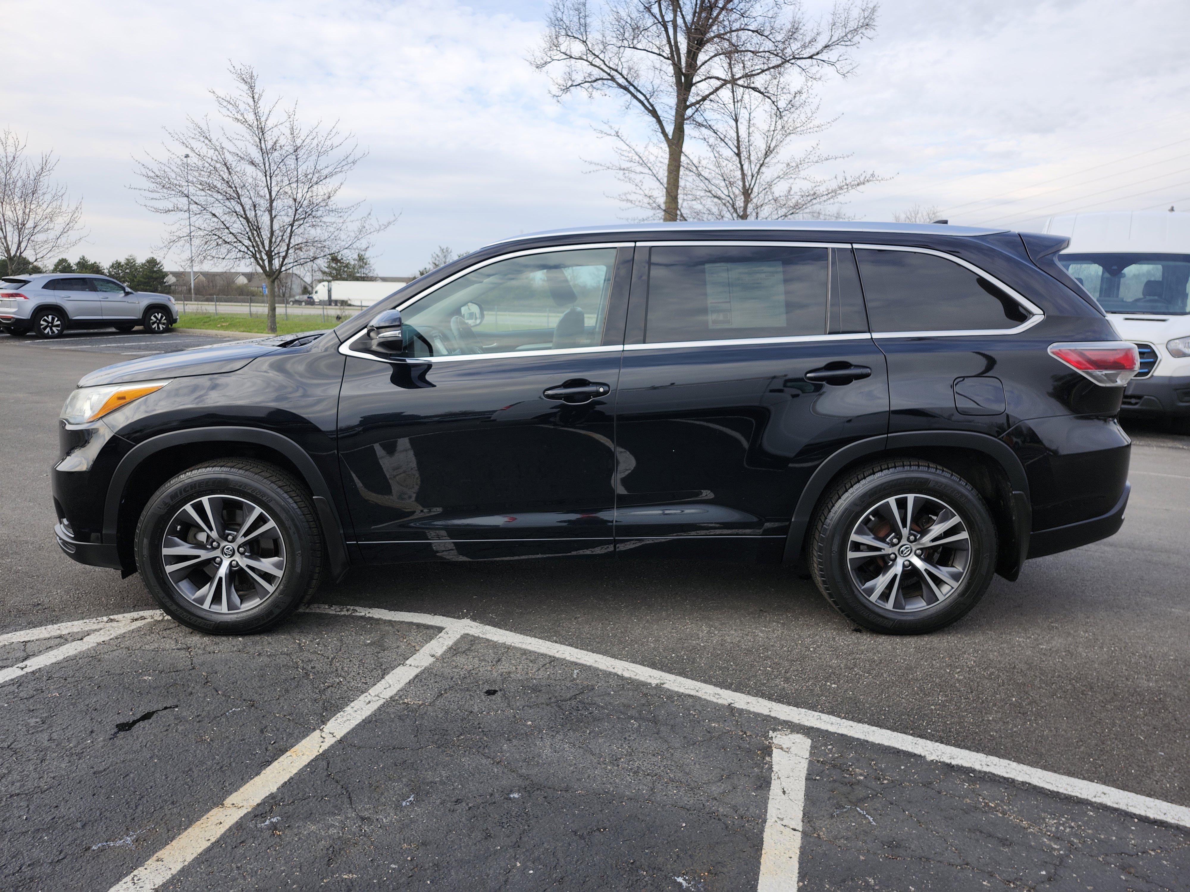 Used 2016 Toyota Highlander XLE image 14