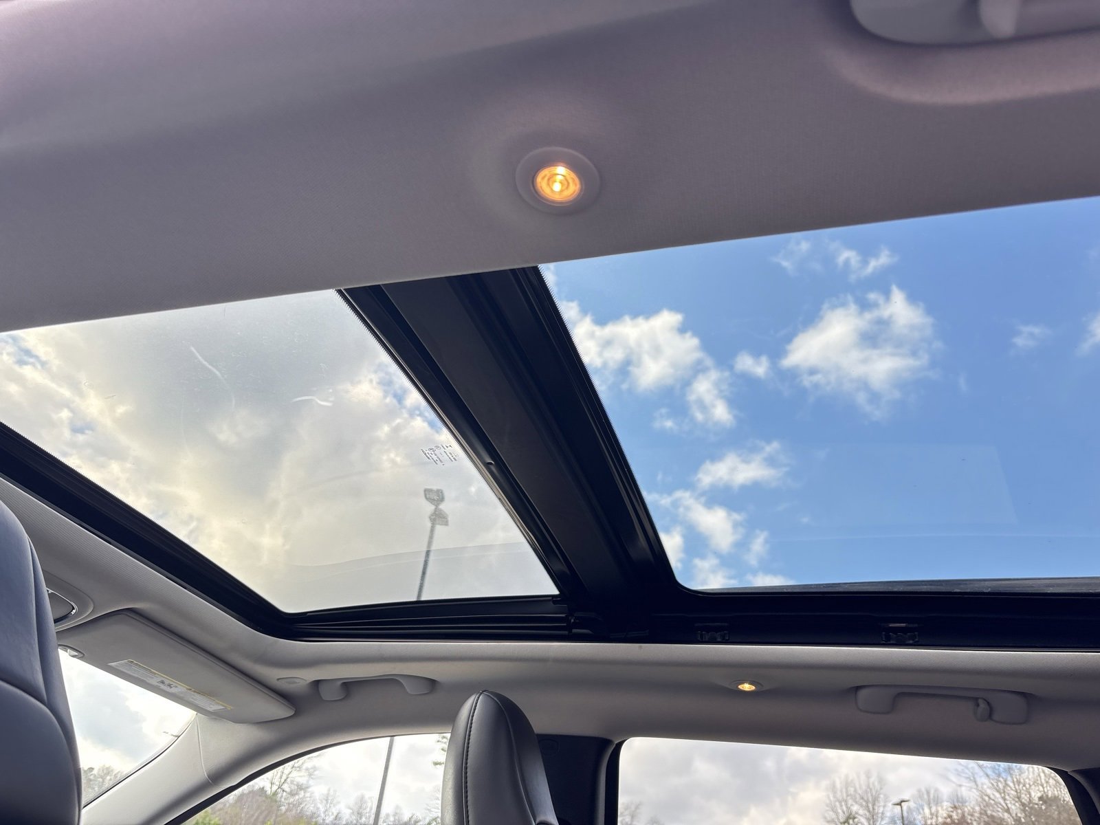 Used 2022 Jeep Cherokee Trailhawk w/ Sun, Sound & Nav Group image 25