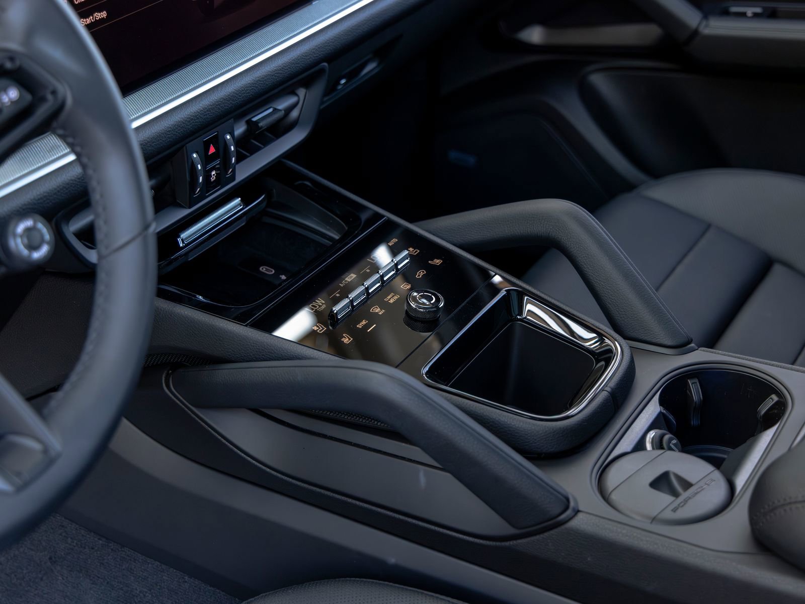 Certified 2026 Porsche Cayenne image 40