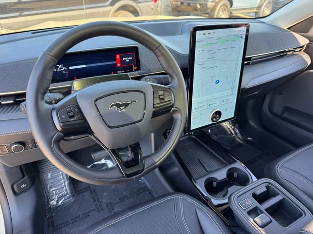 Certified 2025 Ford Mustang Mach-E Premium AWD/4WD image 3