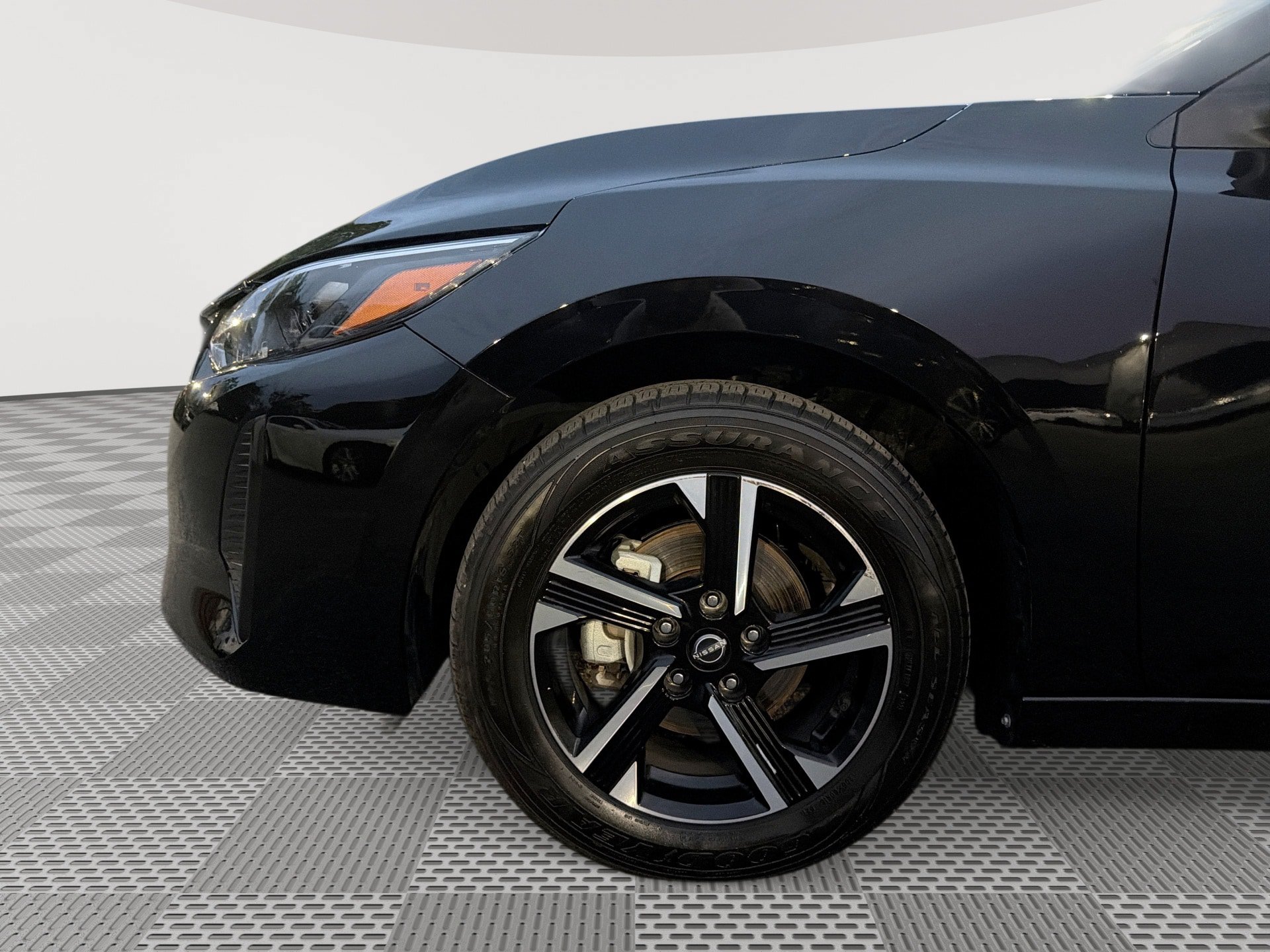 Used 2025 Nissan Sentra SV FWD image 18