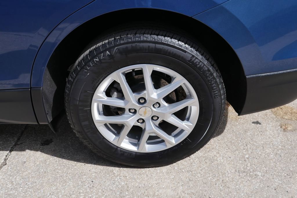 Used 2024 Chevrolet Equinox LT image 32
