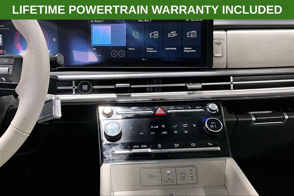 Used 2025 Hyundai Santa Fe SEL image 8
