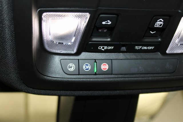 Certified 2025 Cadillac XT5 Sportv w/ Technology Package image 34