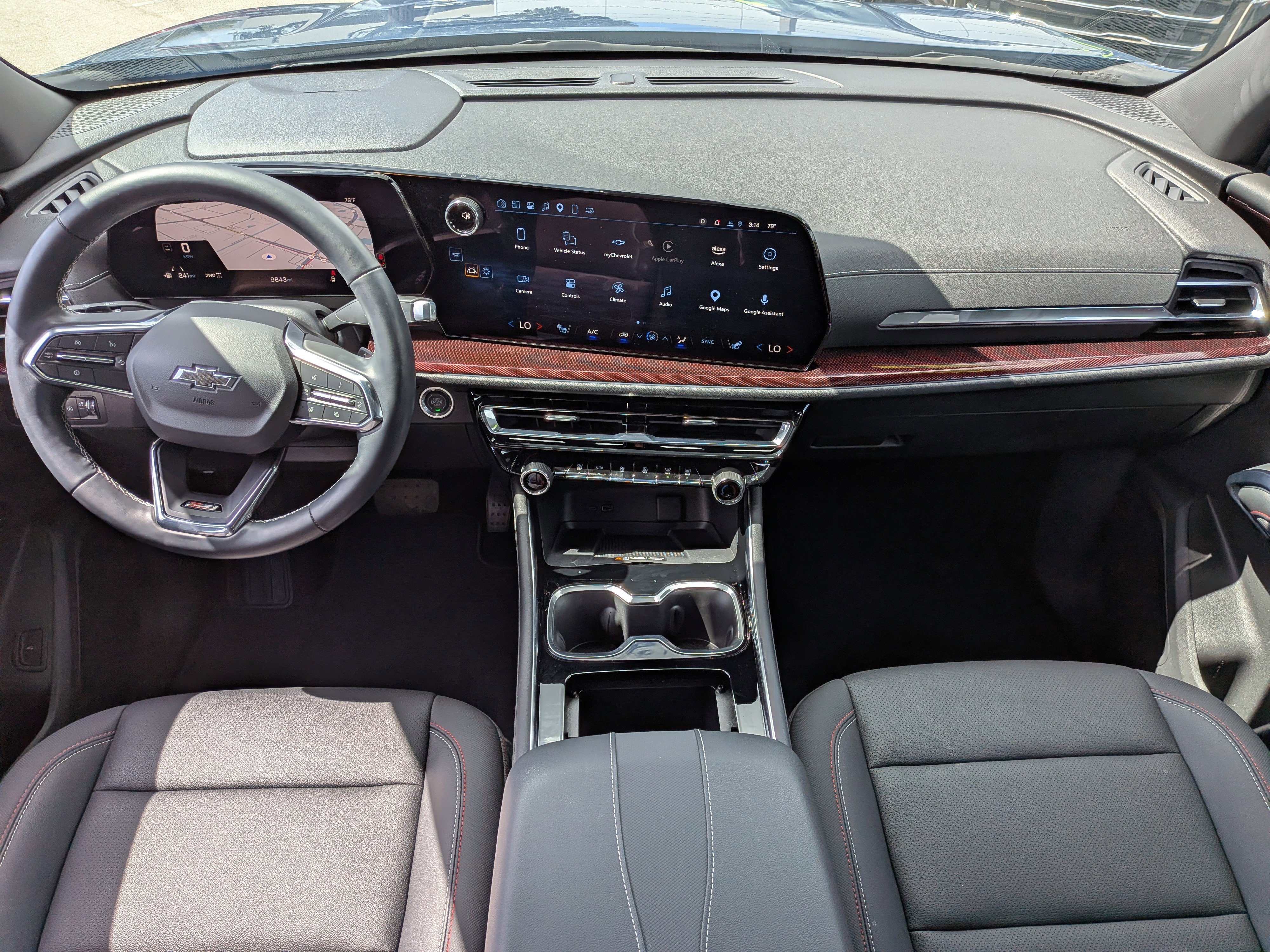 Used 2025 Chevrolet Traverse Z71 w/ Driver Confidence Package AWD/4WD image 17