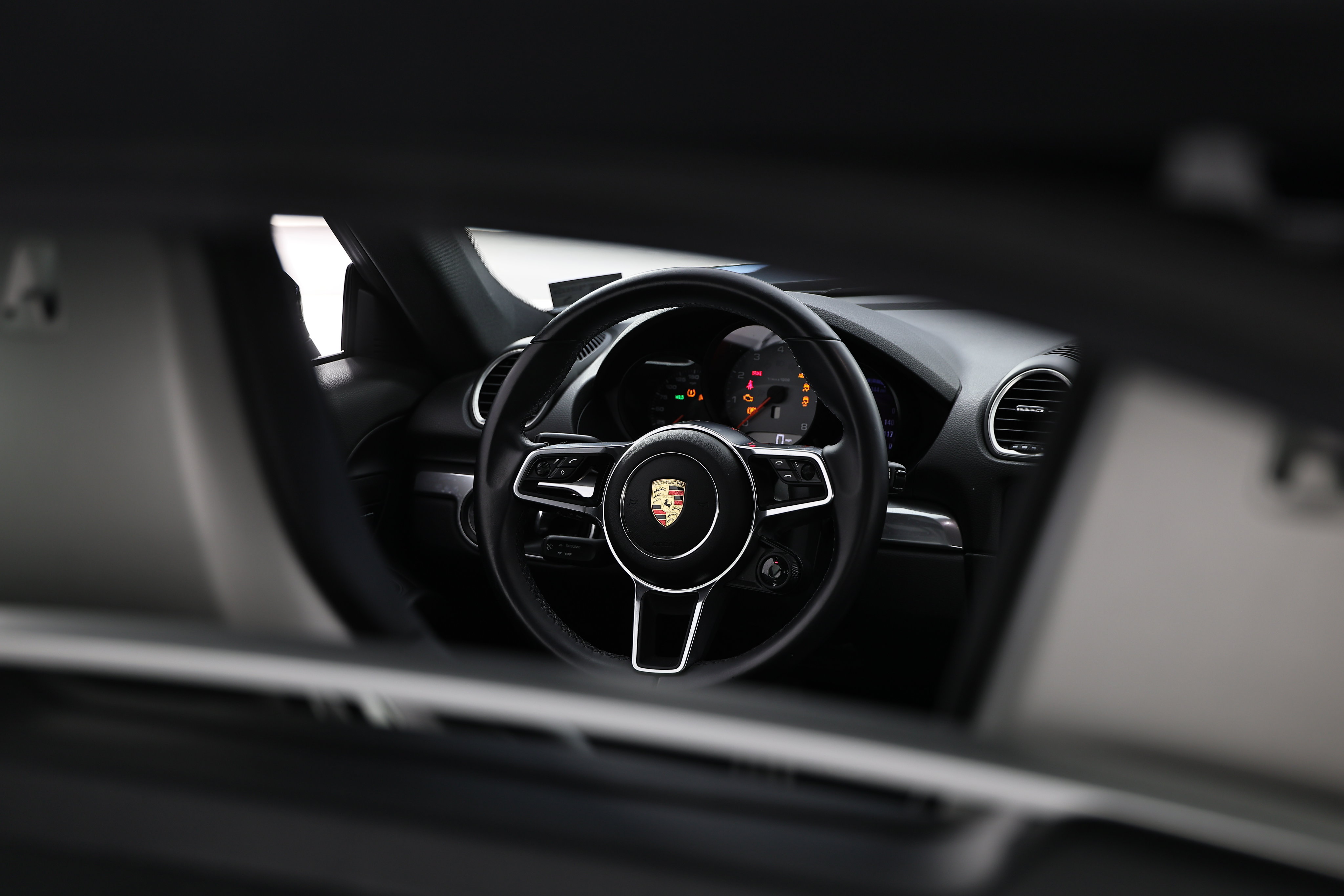 Certified 2024 Porsche 718 Cayman S RWD image 30
