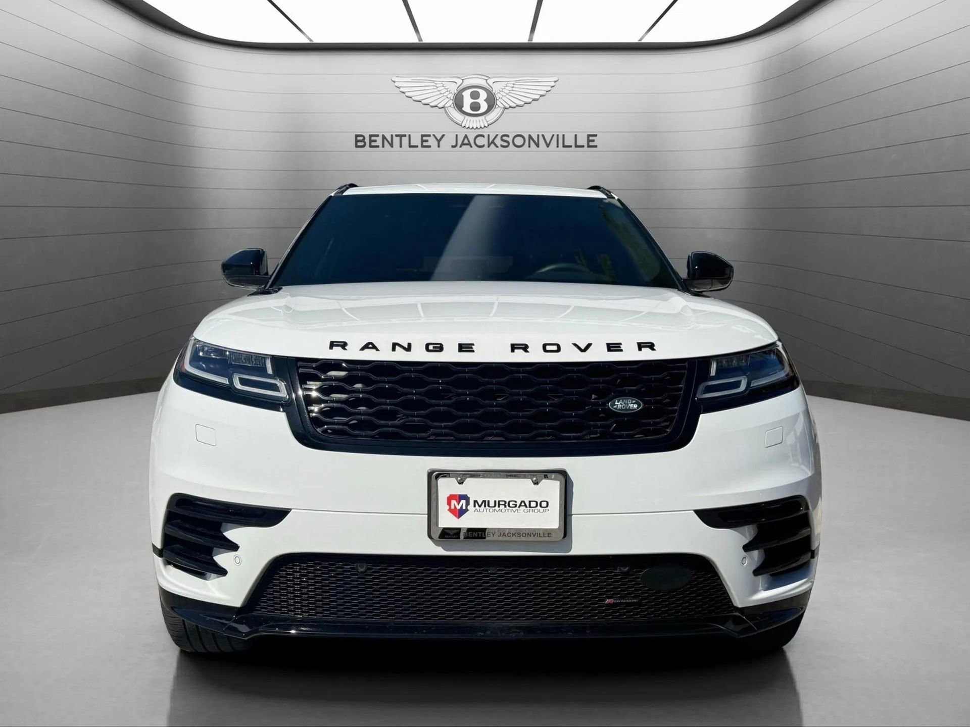 Used 2023 Land Rover Range Rover Velar R-Dynamic S image 8