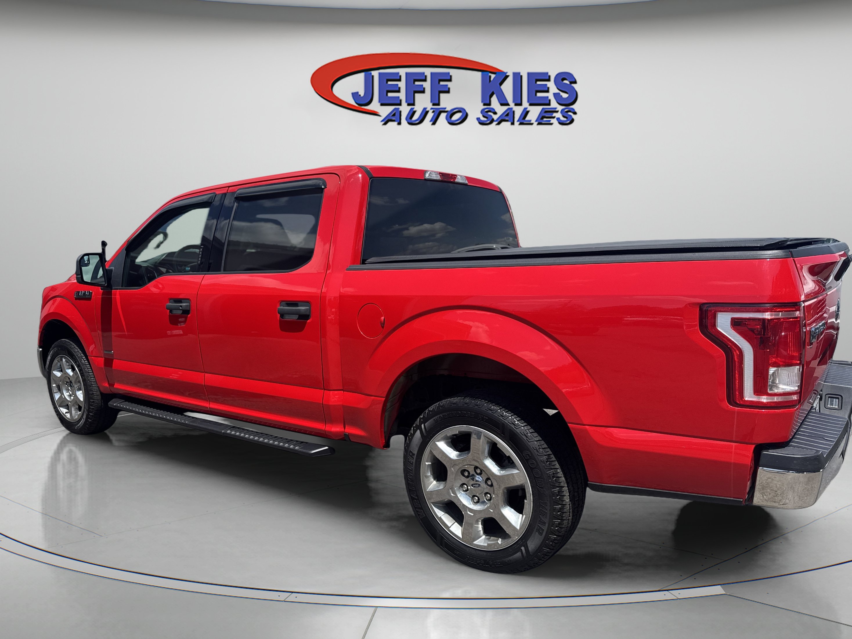 Used 2016 Ford F150 XLT AWD/4WD image 7