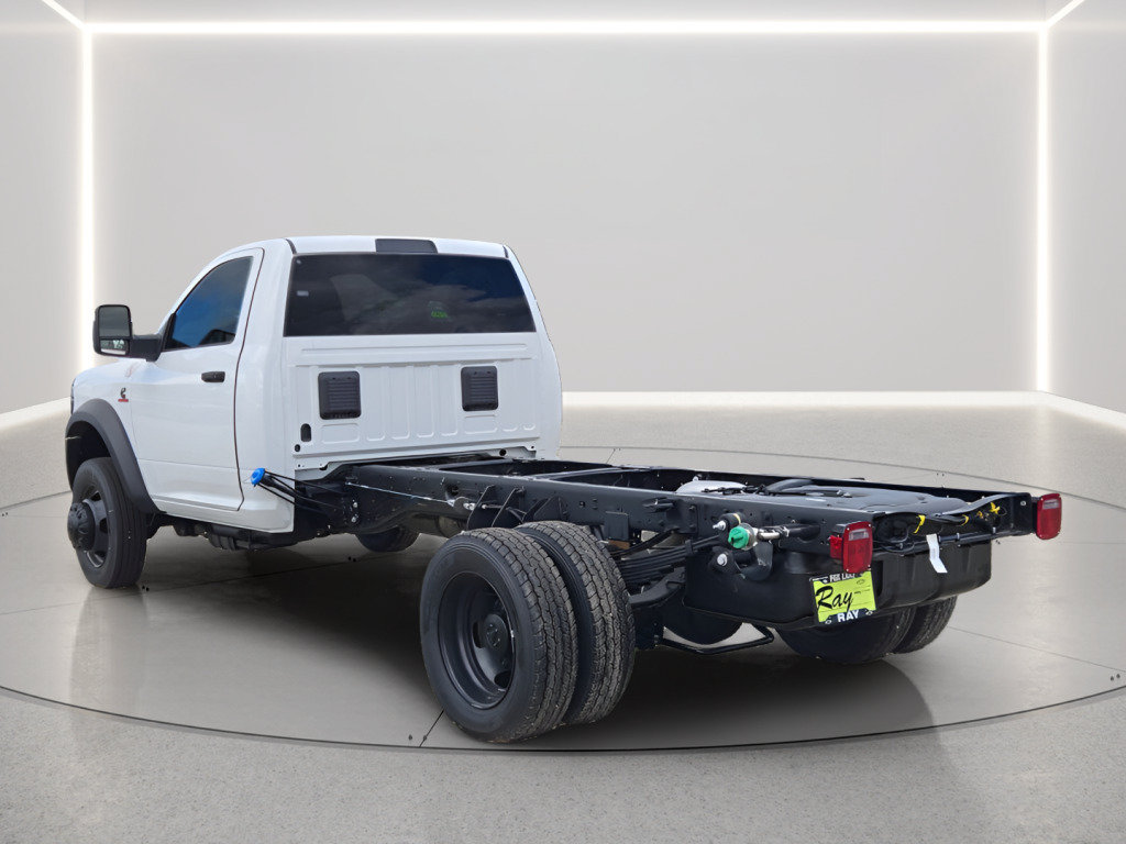 New 2026 RAM 5500 Tradesman AWD/4WD image 10