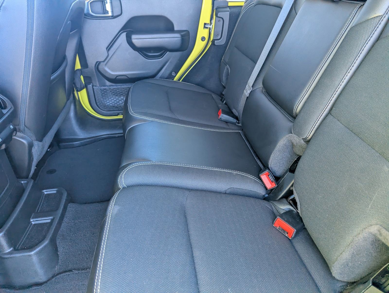 Used 2023 Jeep Wrangler Sport image 14