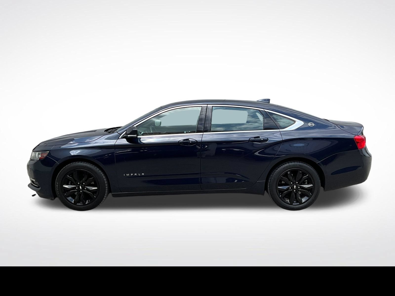 Used 2018 Chevrolet Impala LT FWD image 13