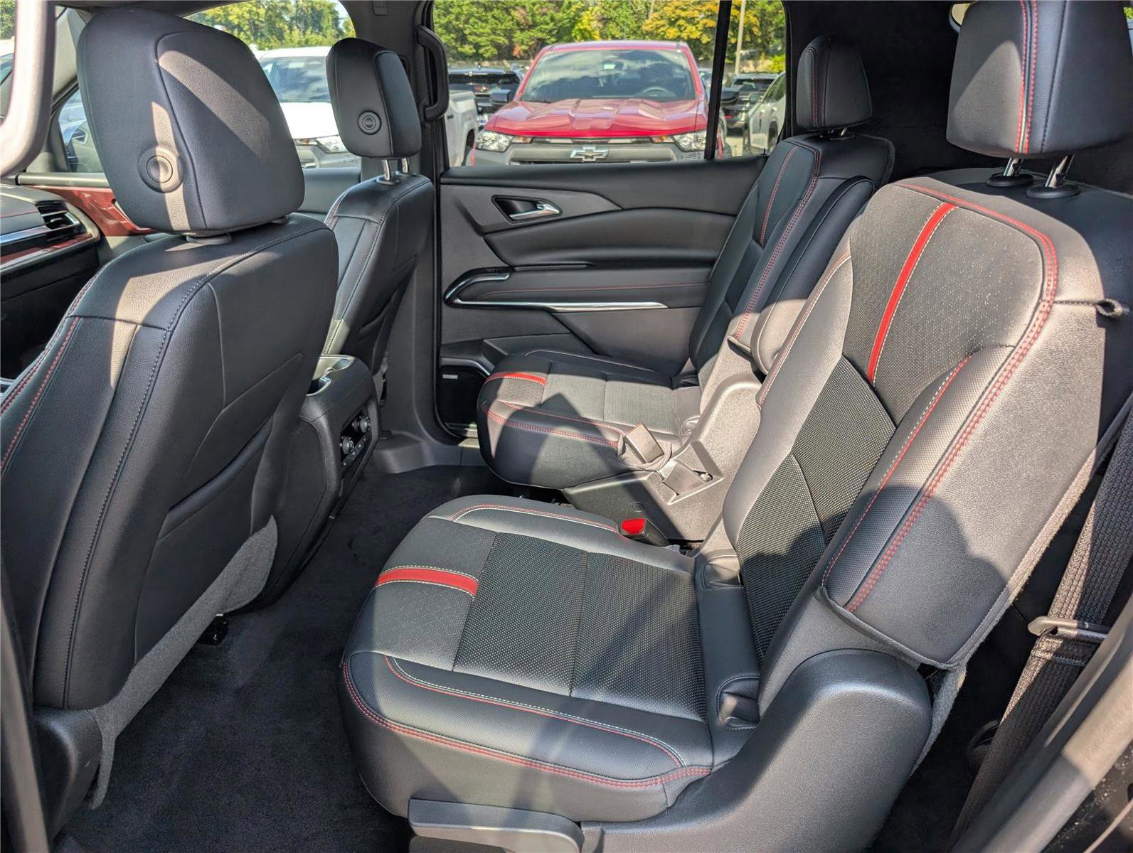 Used 2024 Chevrolet Traverse RS w/ LPO, Floor Liner Package image 18