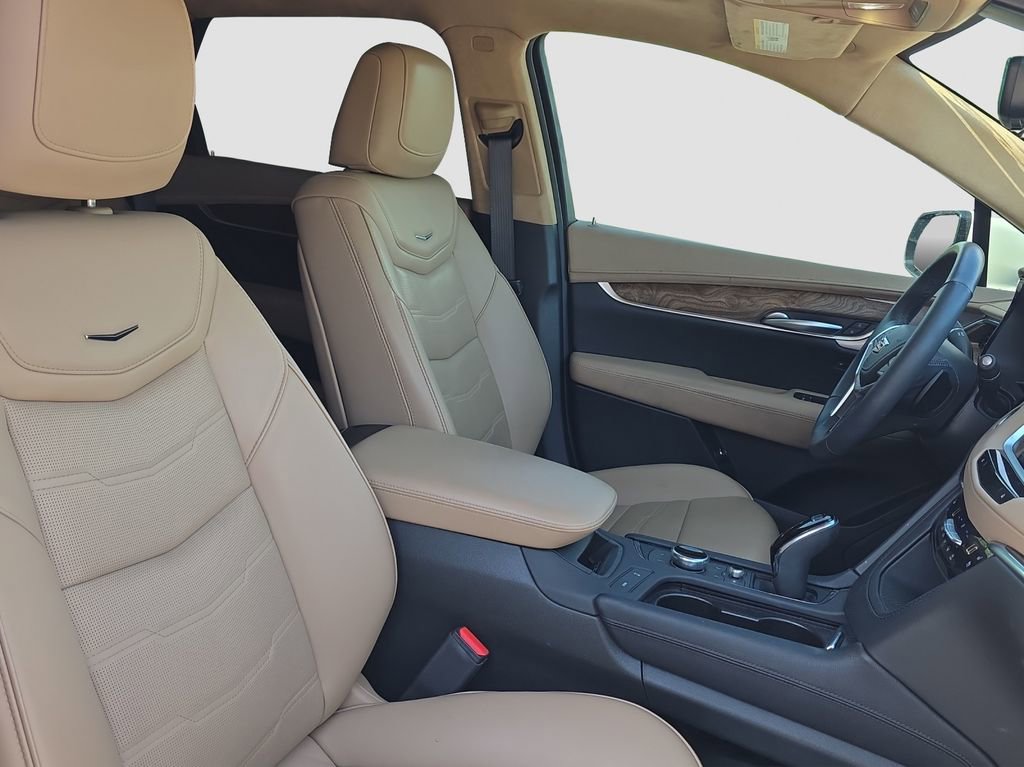 Used 2024 Cadillac XT5 Premium Luxury w/ Platinum Package AWD/4WD image 20