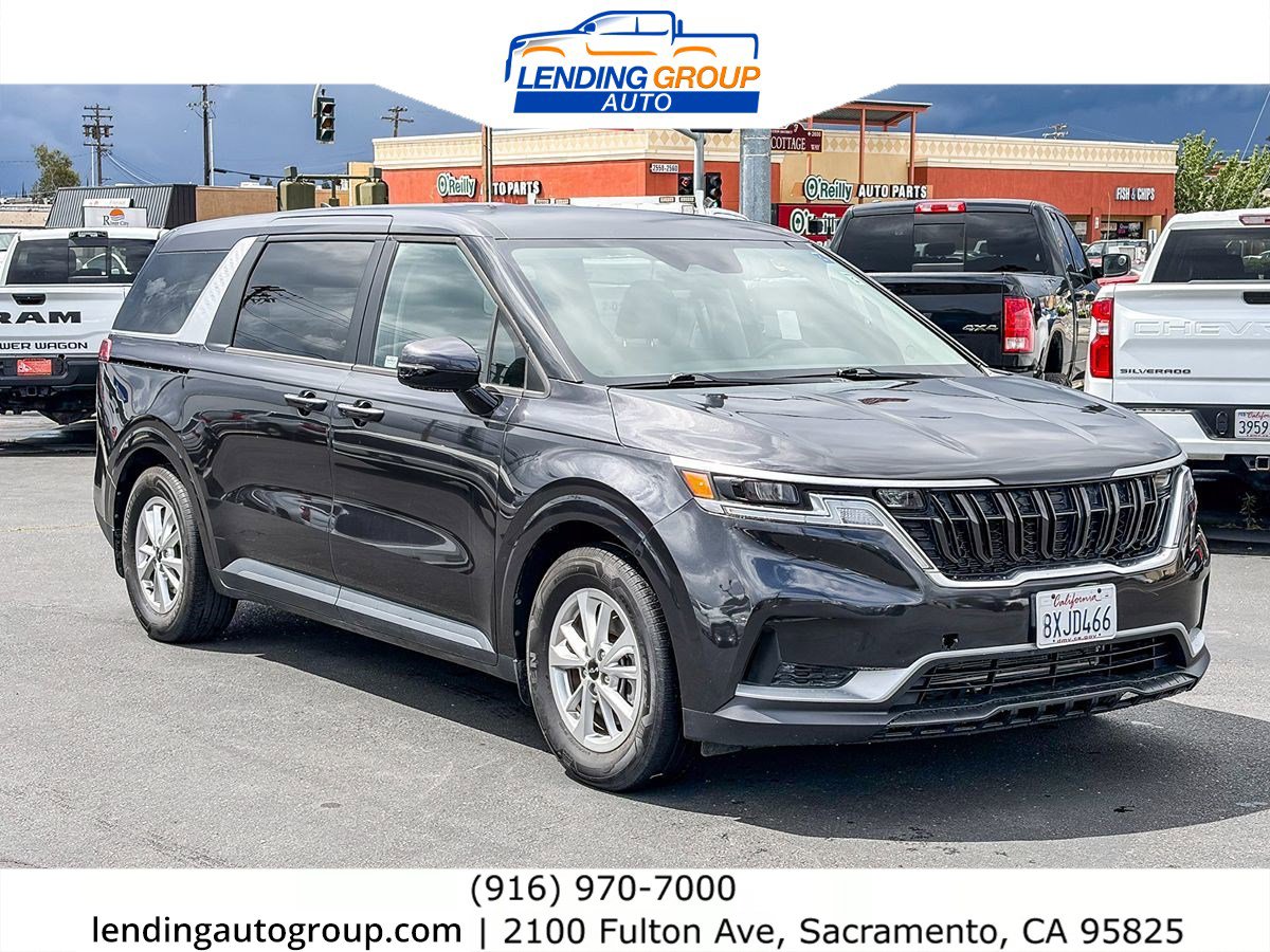 Used 2022 Kia Carnival LX FWD image 5